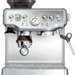 Sage - The Barista Express - Kaffeemaschine mit manuellem Milchaufschäumer & Mahlwerk - Automatisches Mahlen, individueller Milchschaum - Gebürsteter Edelstahl, Milchkännchen mit Temperaturregelung