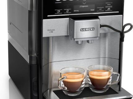 Siemens Kaffeevollautomat EQ6 plus s700, Milchsystem, 12 Getränke, automatische Reinigung des Milchsystems, Keramikmahlwerk, großes Touchdisplay, Edelstahl, TE657503DE